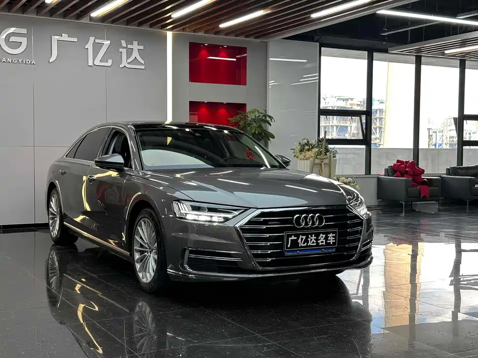 Audi A8