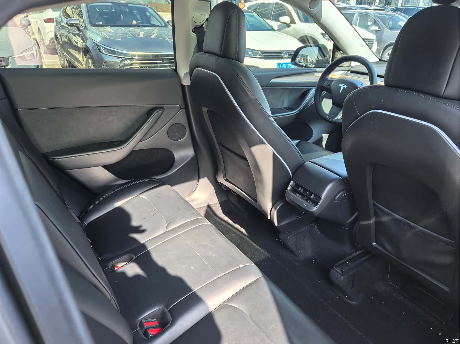 Tesla Model Y, 2022 16