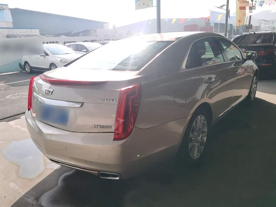 Cadillac XTS