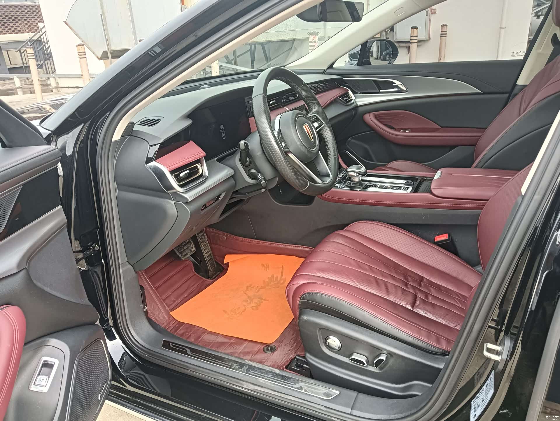 Hongqi H5, 2023 4
