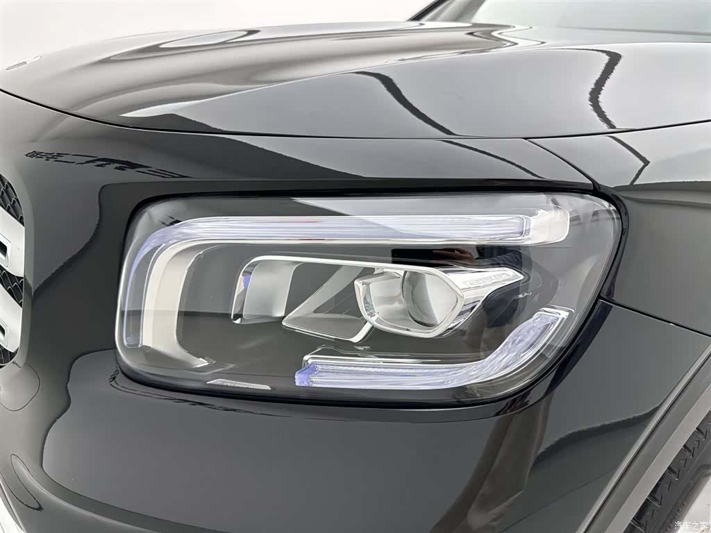 Mercedes-Benz GLB, 2020 28