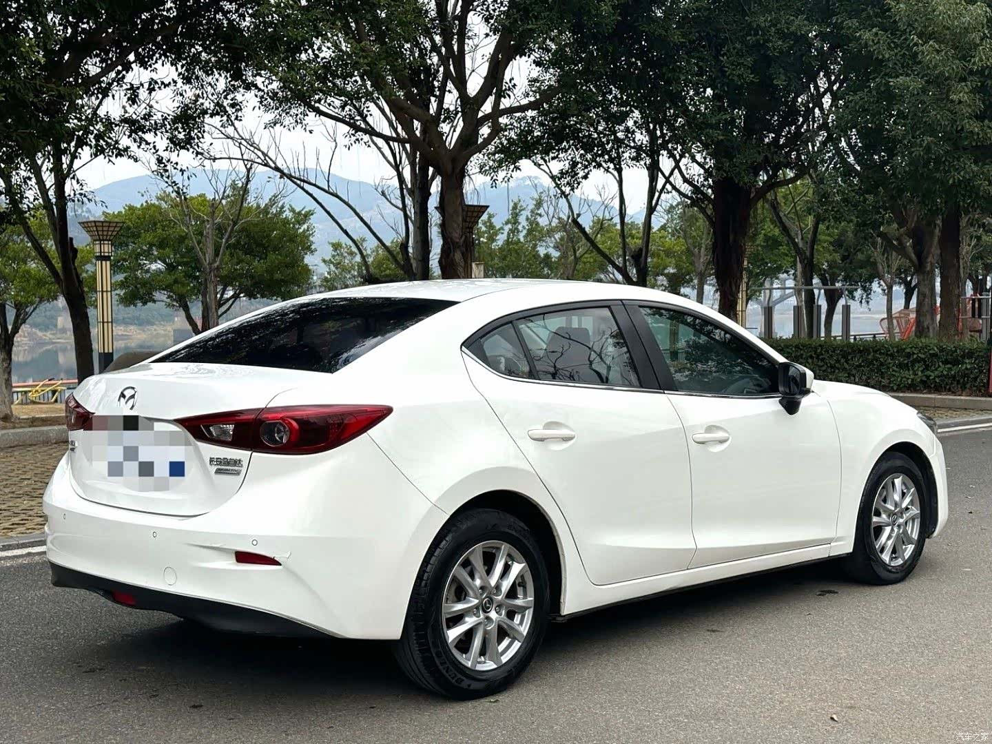 Mazda Mazda3, 2017 4