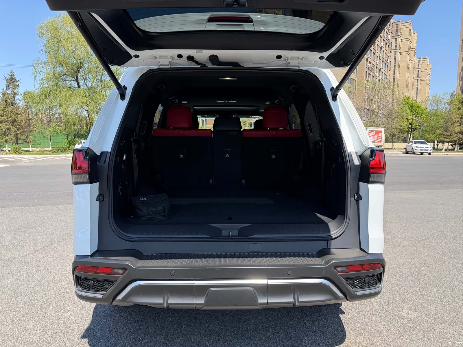 Lexus LX, 2023 10