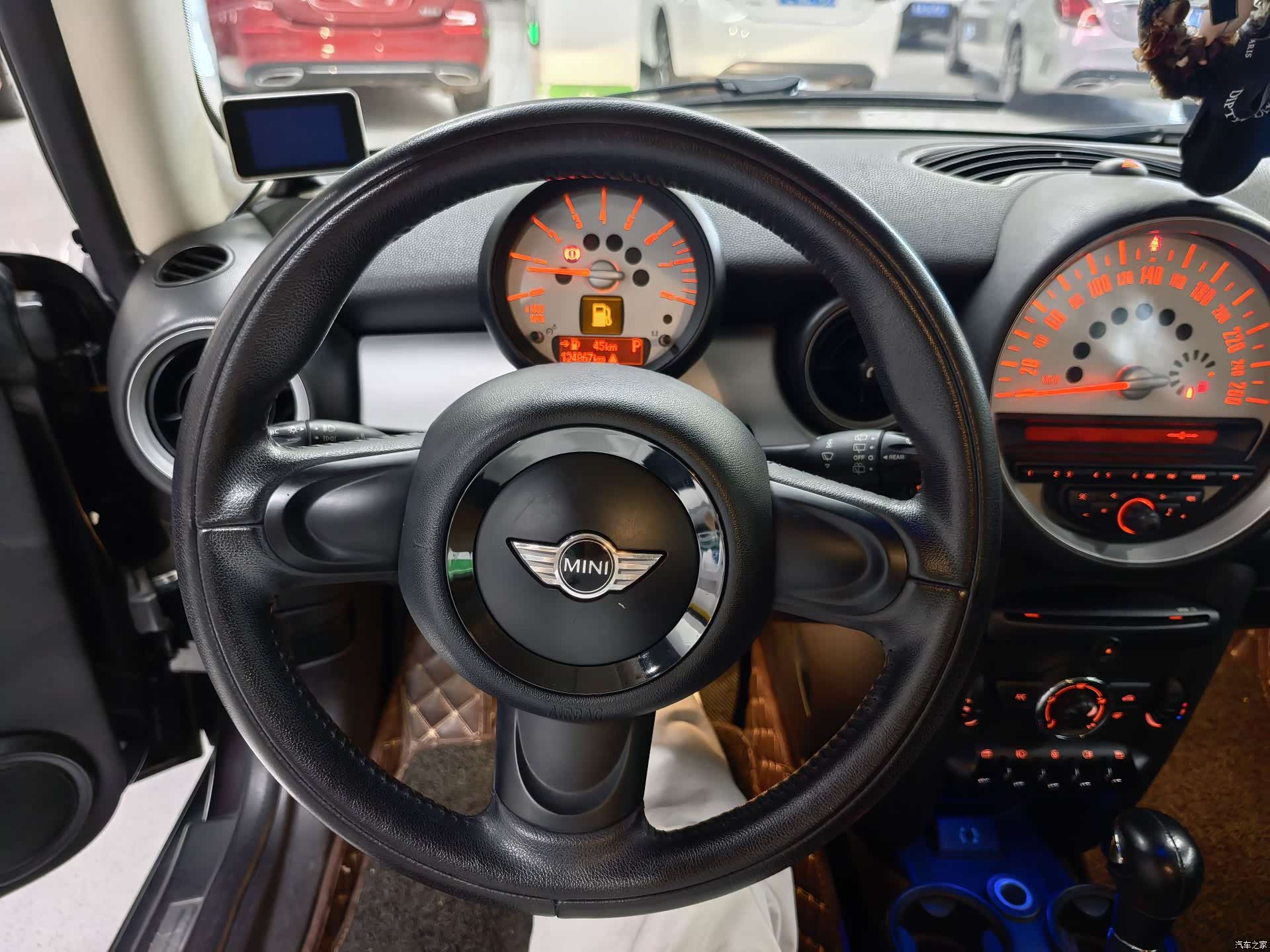 Mini ONE, 2013 9