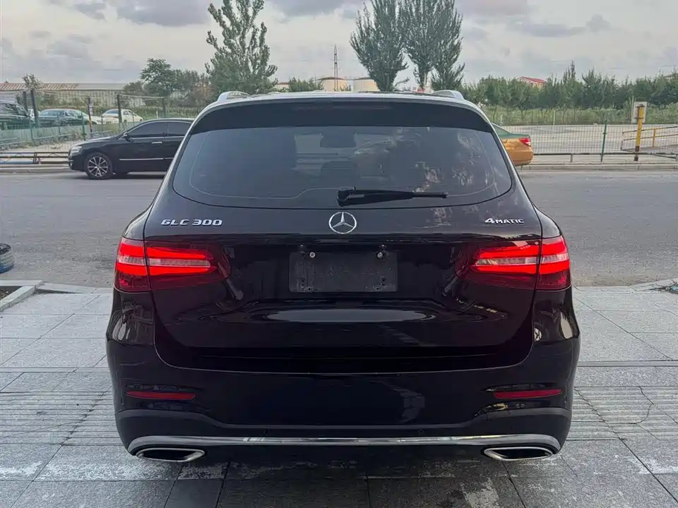 Mercedes-Benz GLC Mercedes-Benz GLC