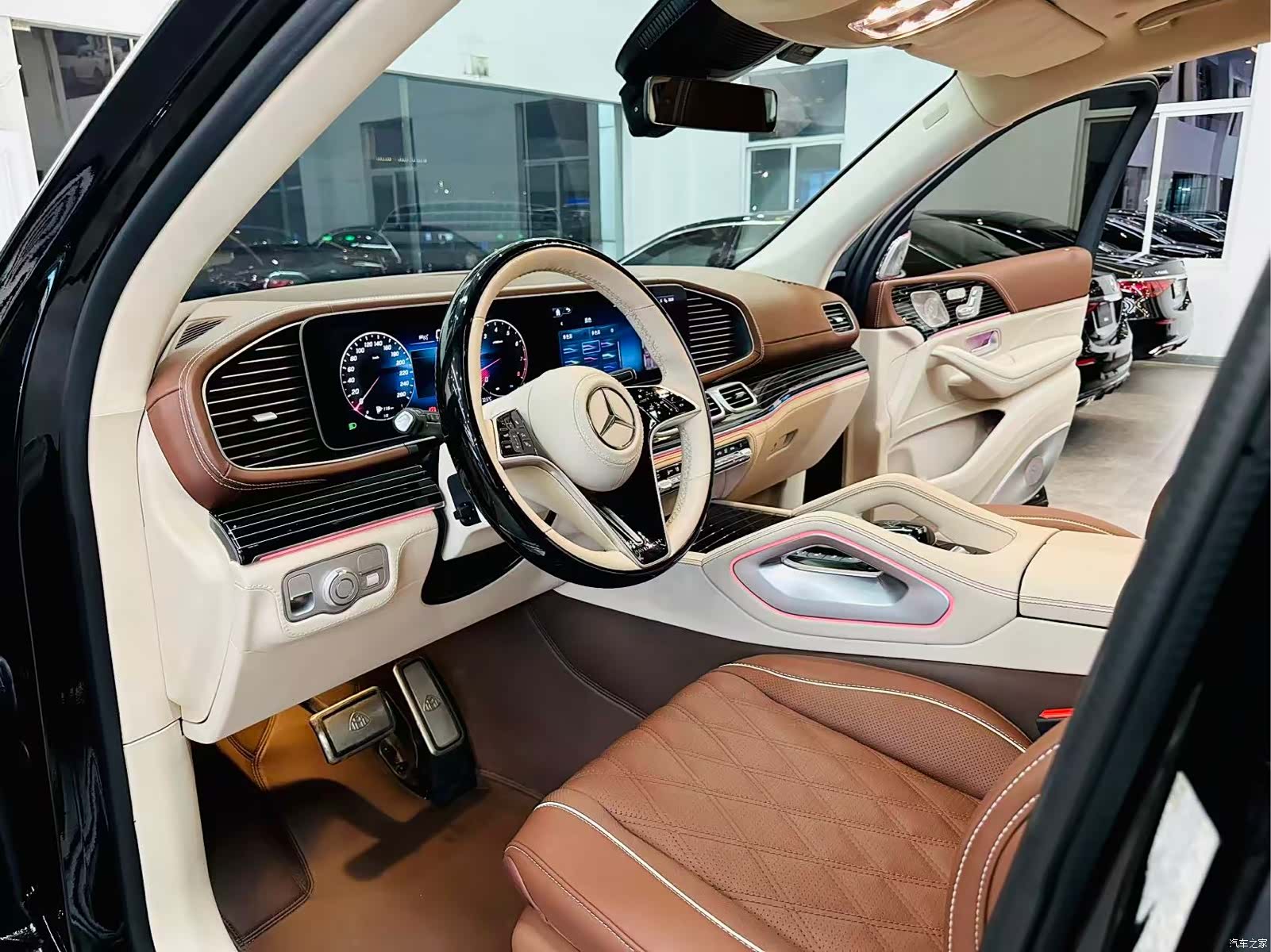 Mercedes-Benz GLS, 2024 6