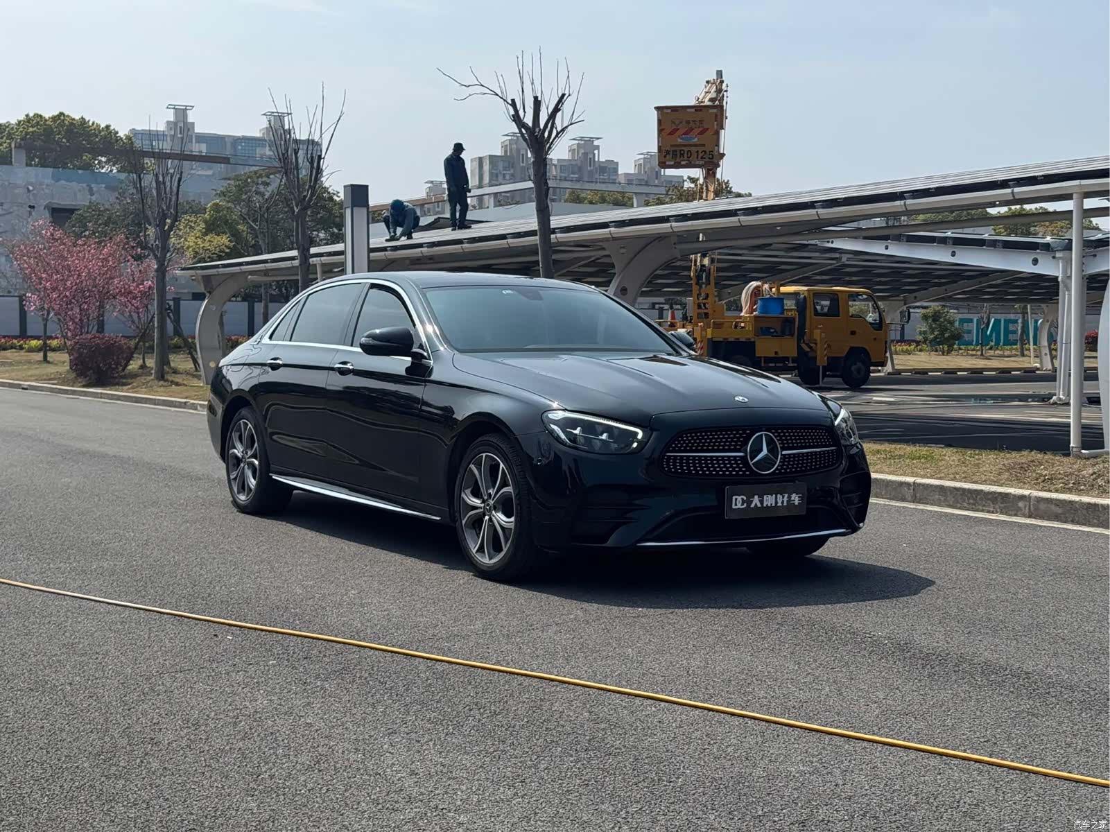 Mercedes-Benz E-Class, 2023 3