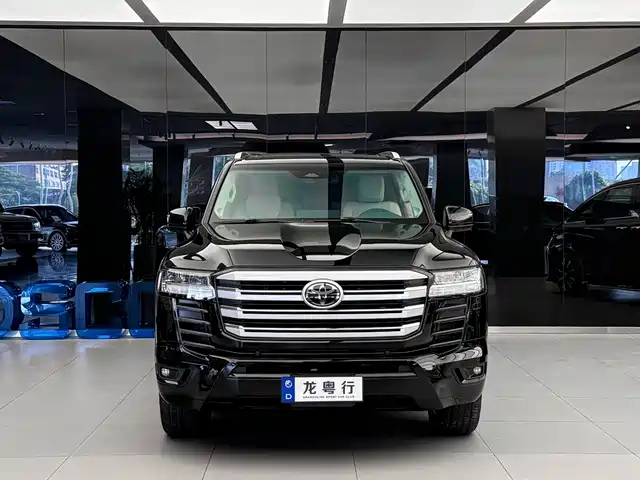 Toyota Land Cruiser 2026 — купить из Китая под заказ