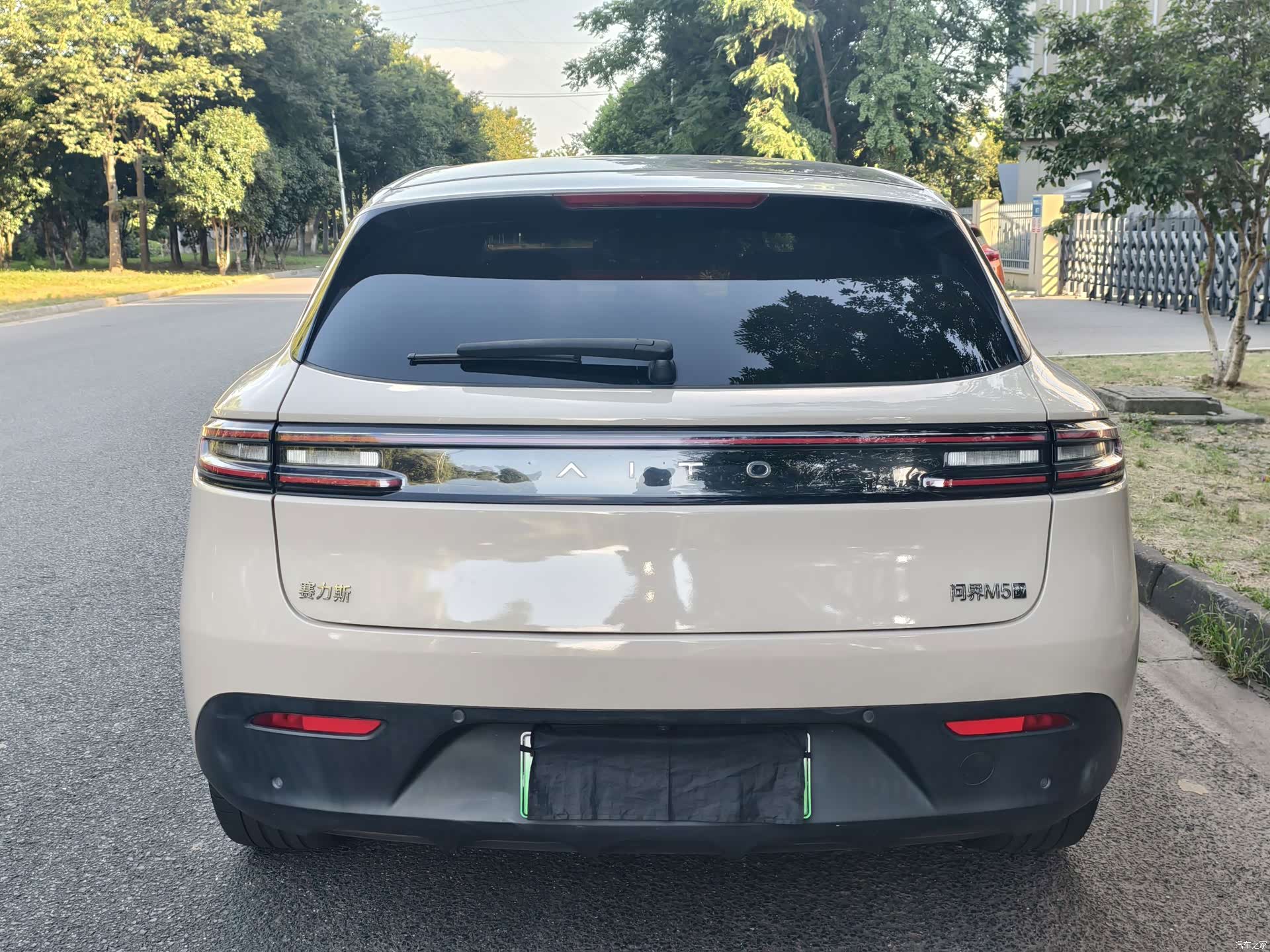 AITO M5, 2022 все фото