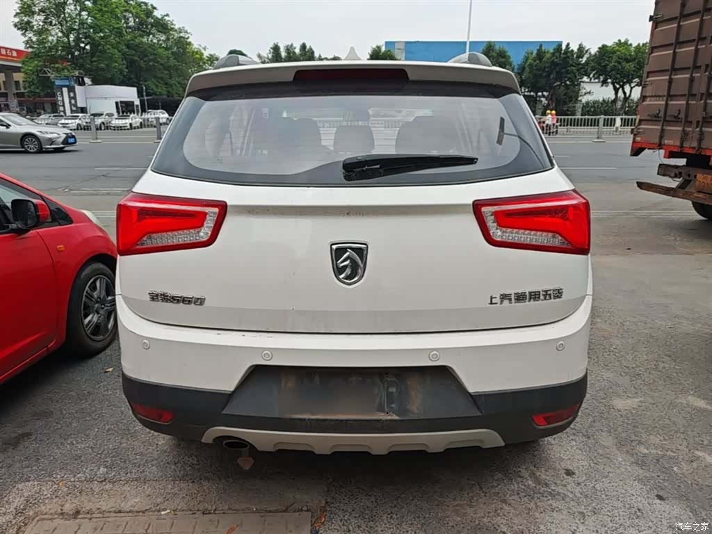 Wuling 560, 2017 6