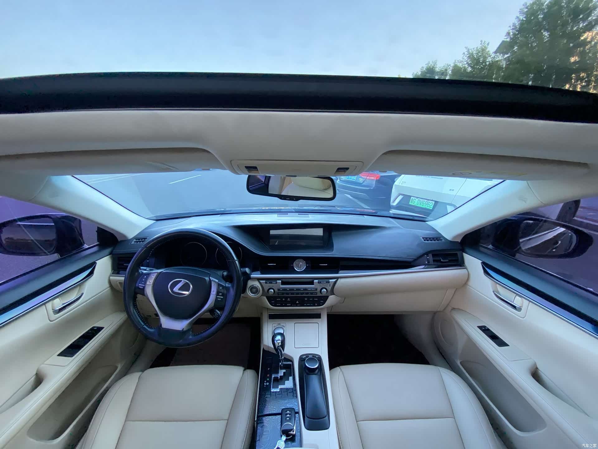 Lexus ES, 2012 8