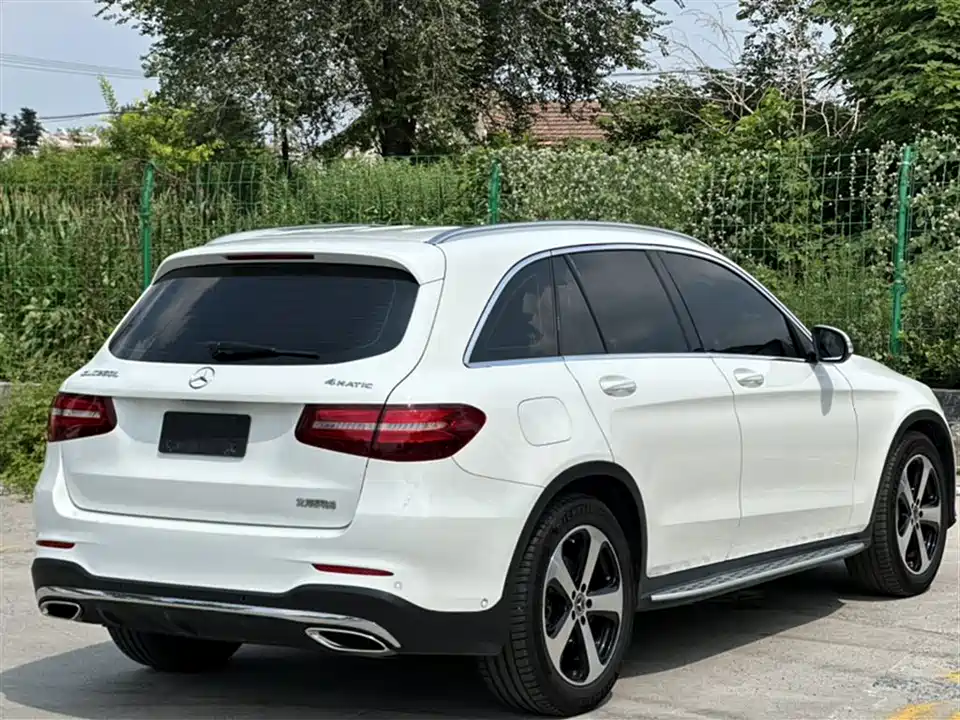 Mercedes-Benz GLC Mercedes-Benz GLC