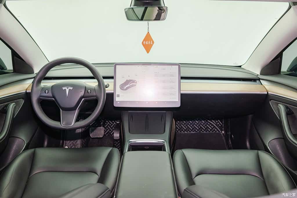 Tesla Model 3, 2023 14