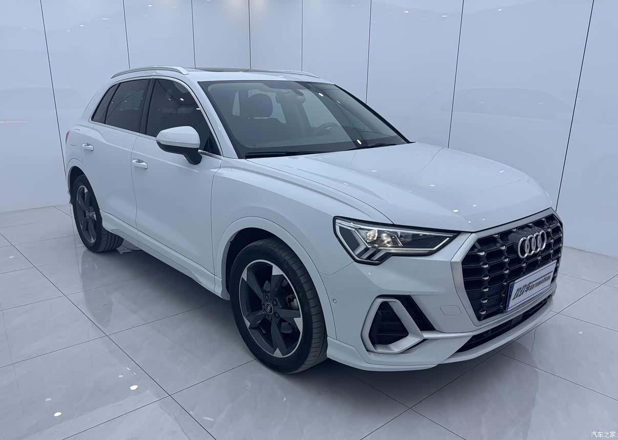 Audi Q3, 2022 3