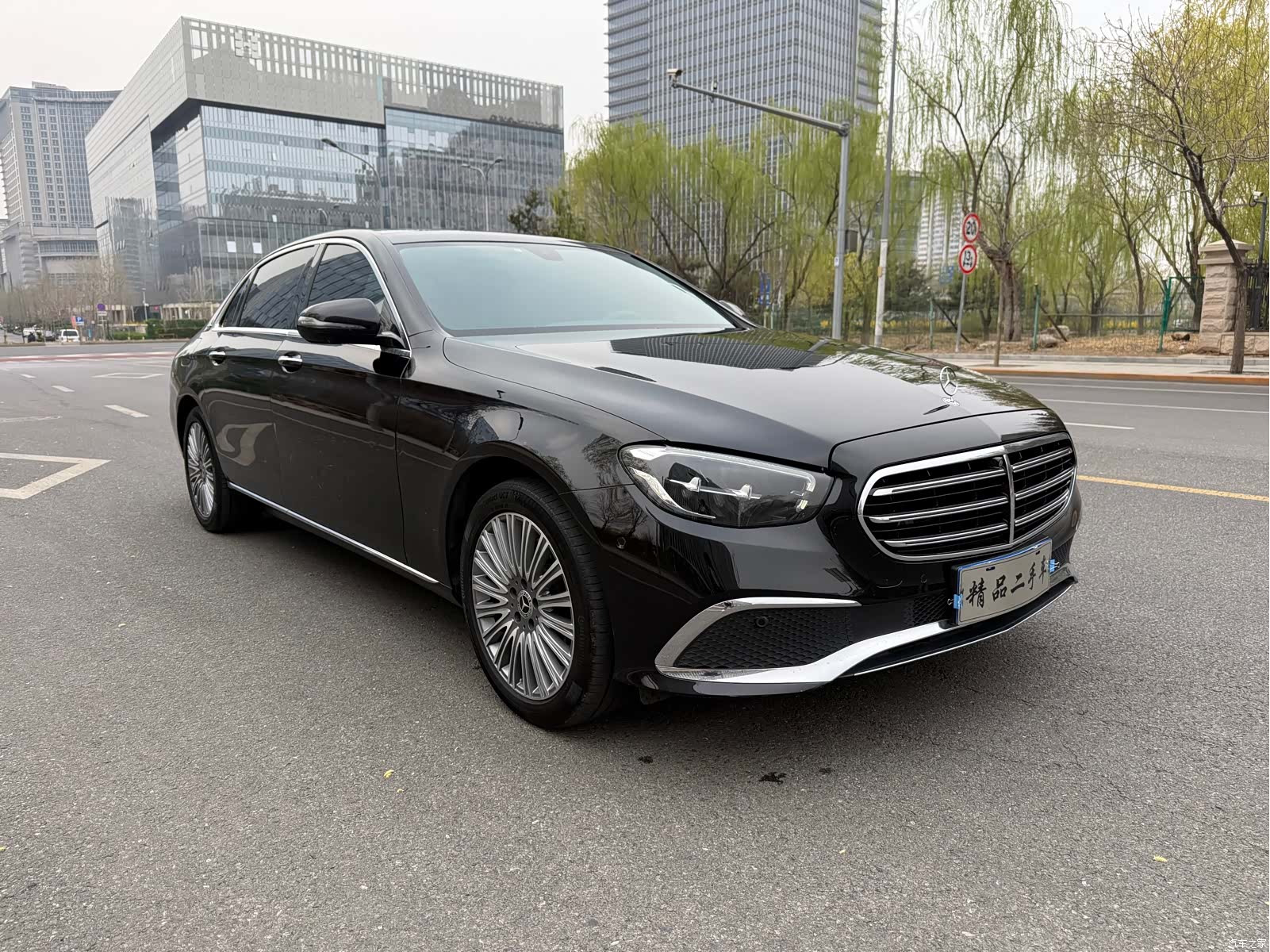Mercedes-Benz E-Class, 2022 3