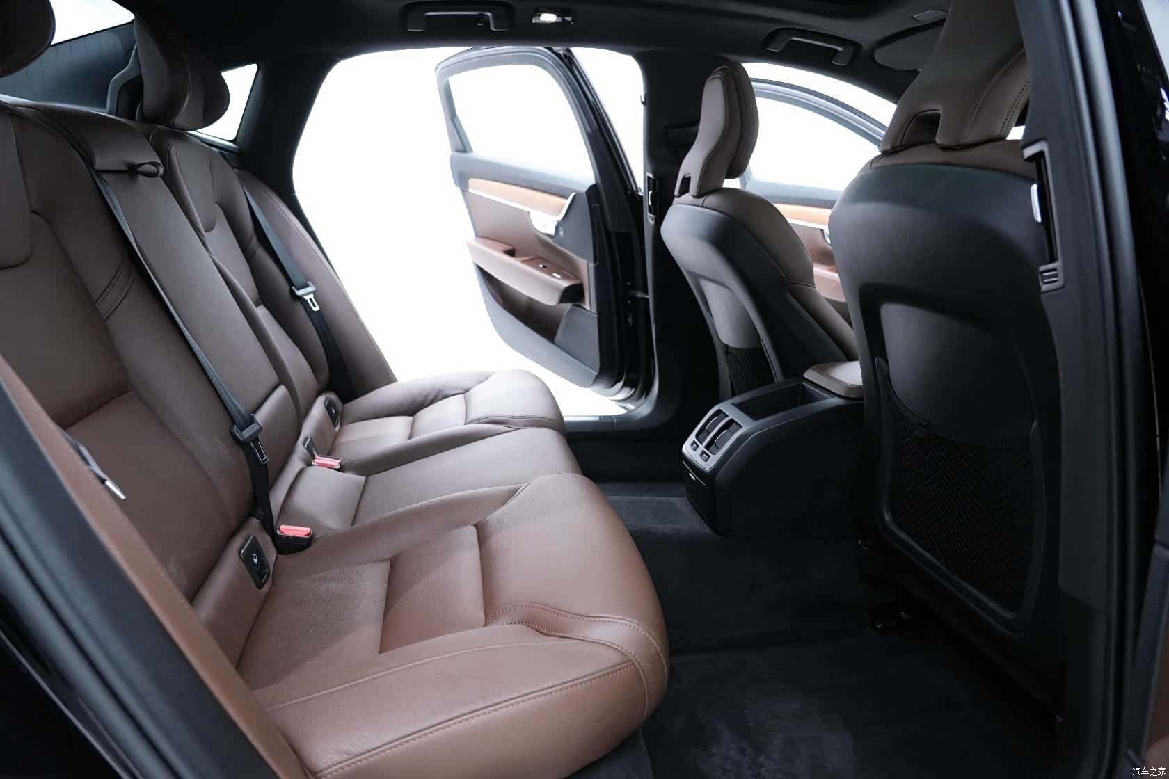 Volvo S90, 2023 16