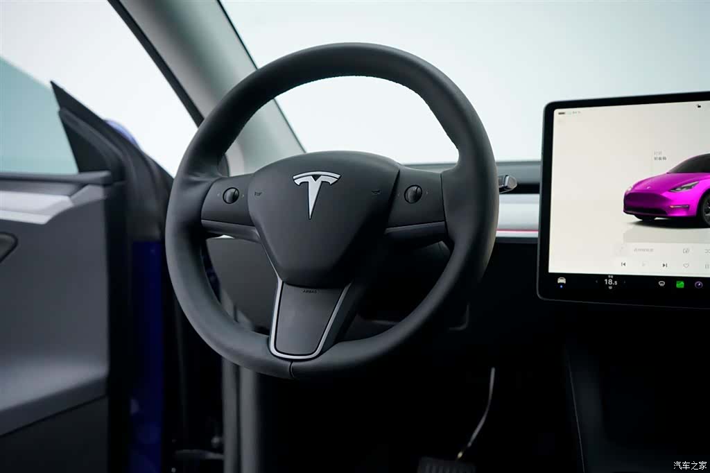 Tesla Model Y, 2024 16
