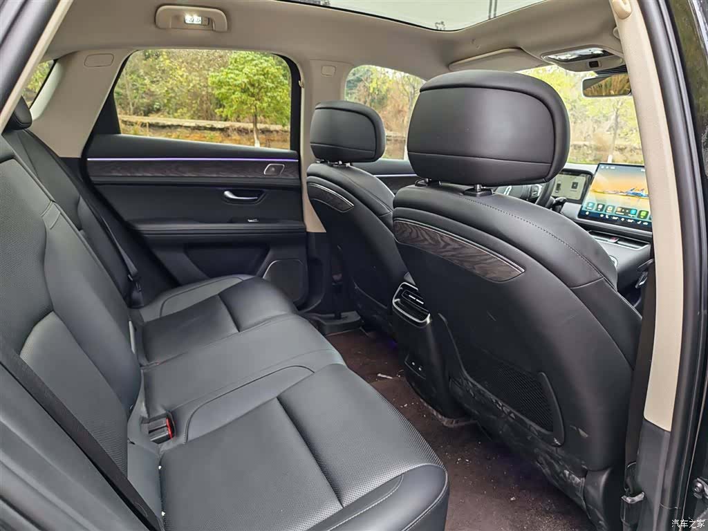 AITO M5, 2022 все фото