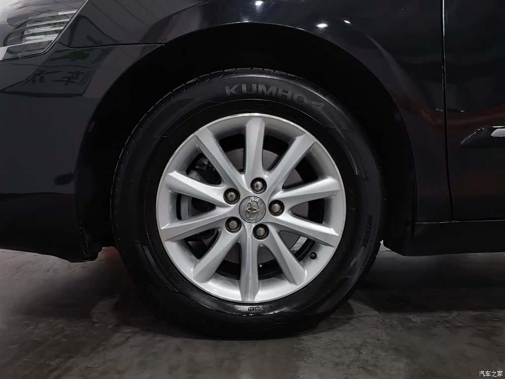 Toyota Camry, 2015 17