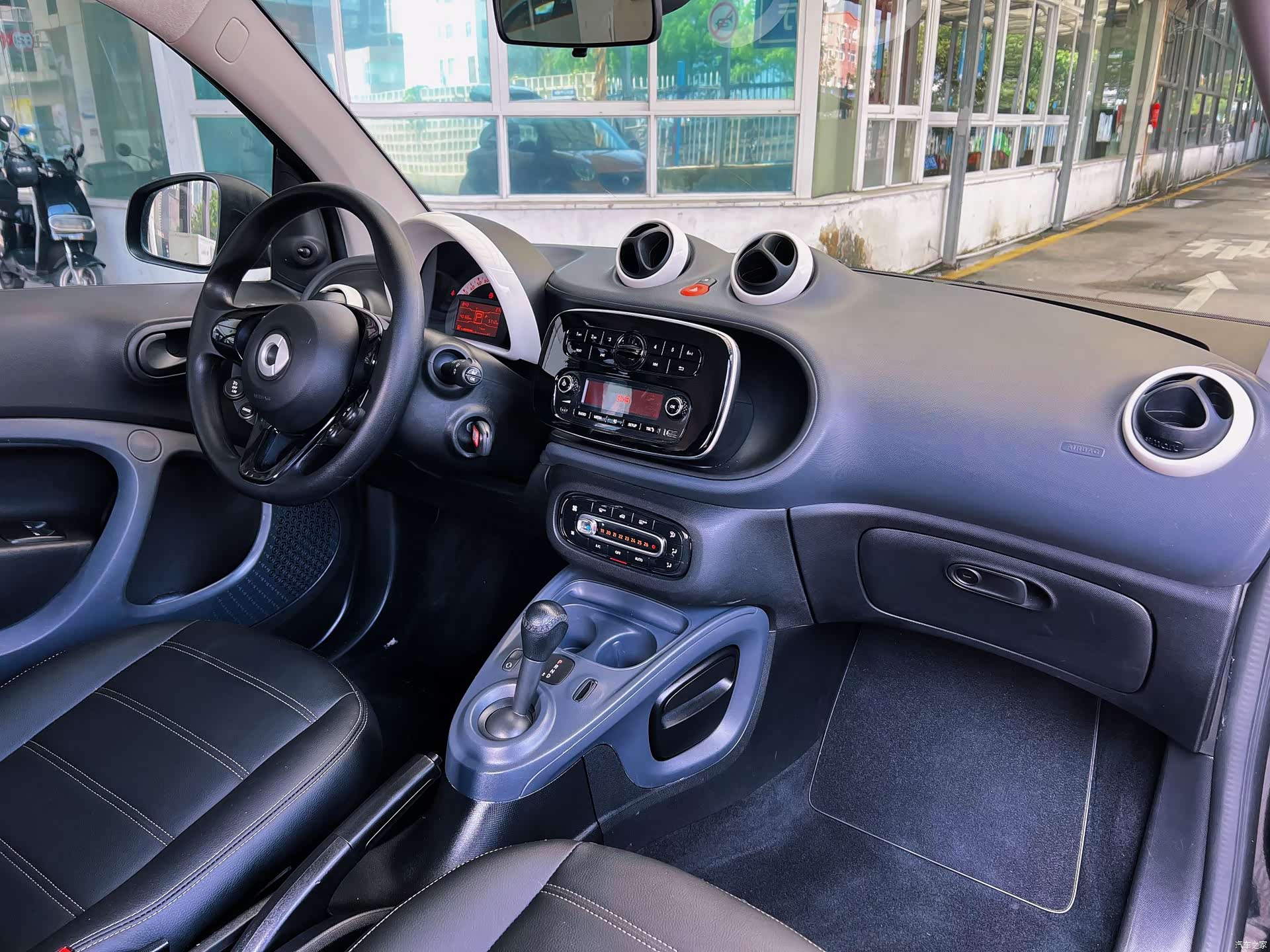 Smart Fortwo, 2016 8