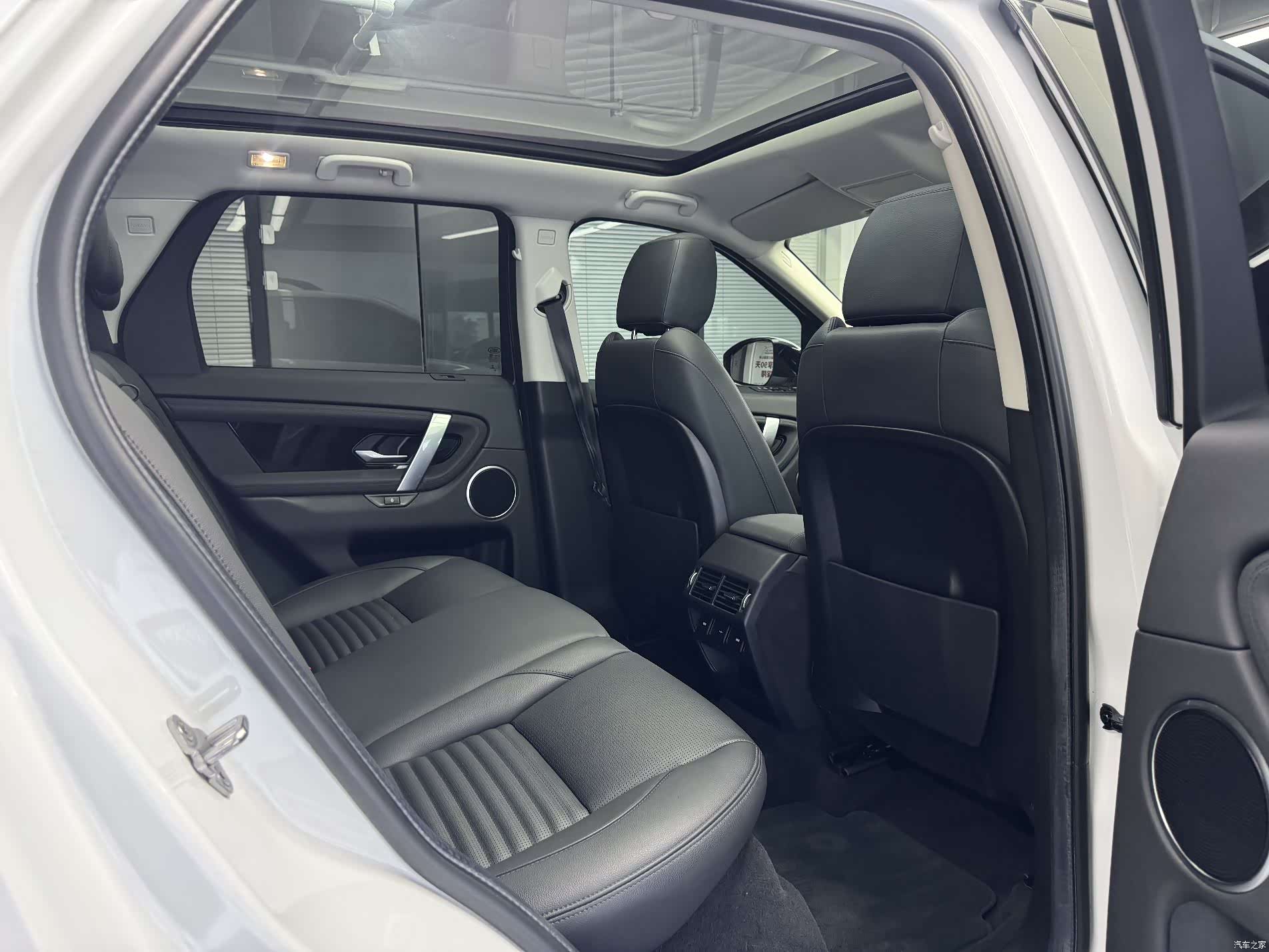 Land Rover Discovery, 2020 12