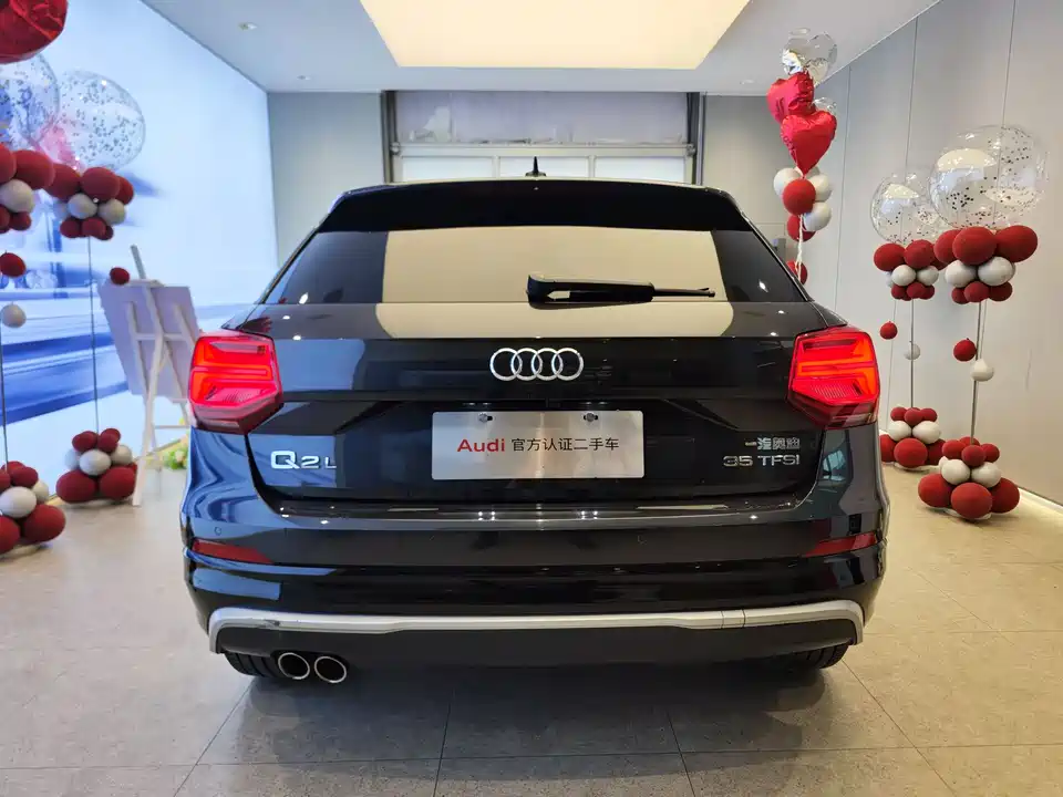 Audi Q2L