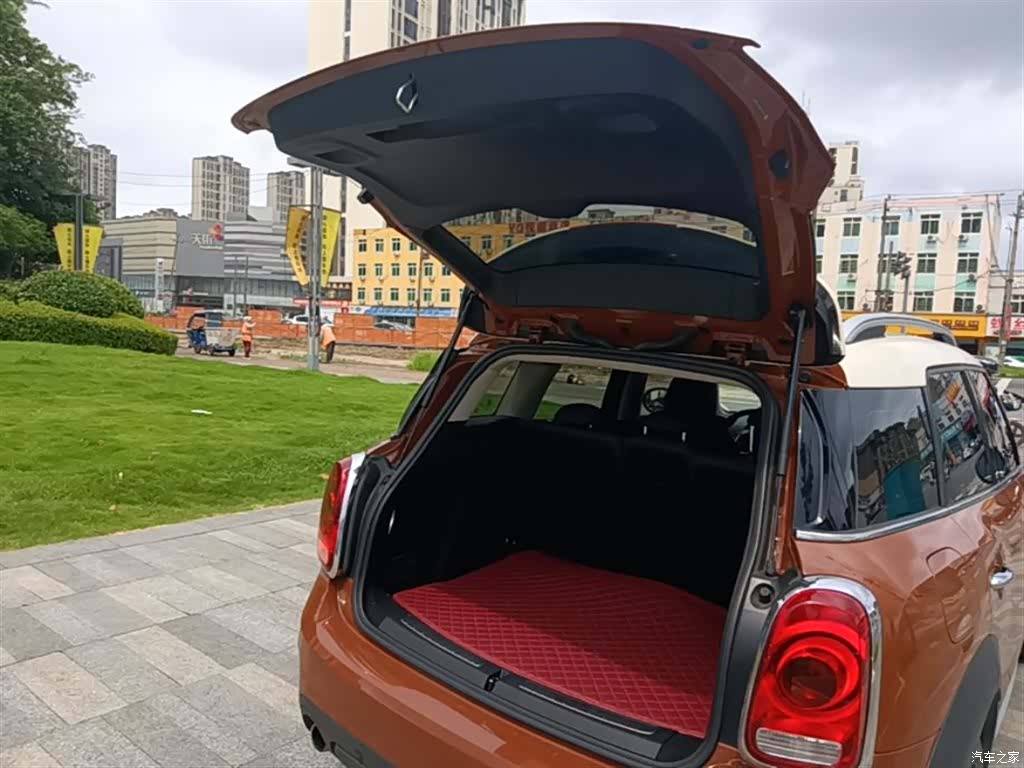Mini Countryman, 2019 19