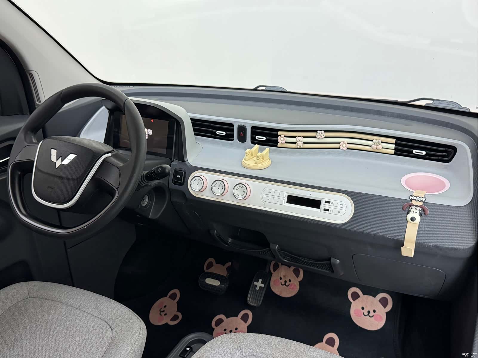 Wuling MINIEV, 2022 13