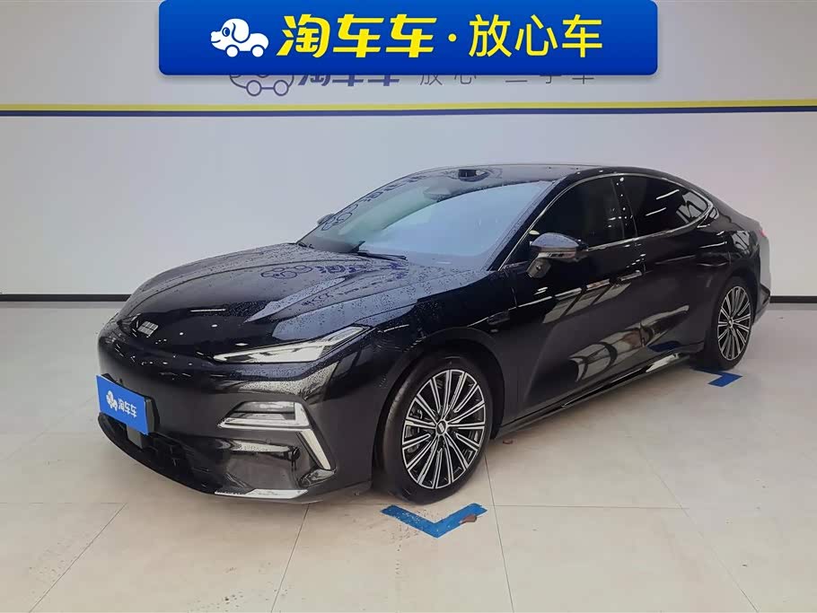 Geely Galaxy A7 EM