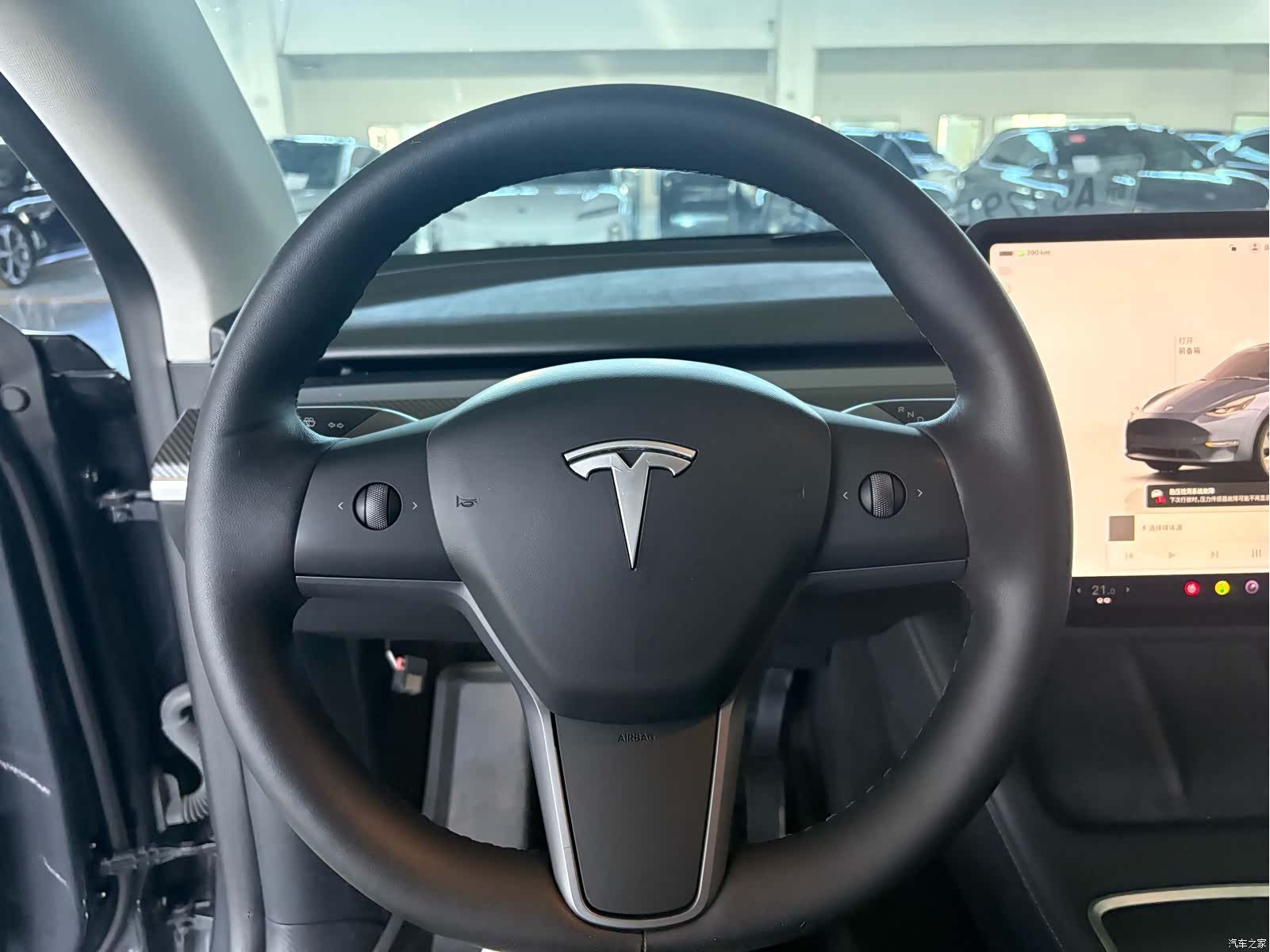 Tesla Model Y, 2022 все фото