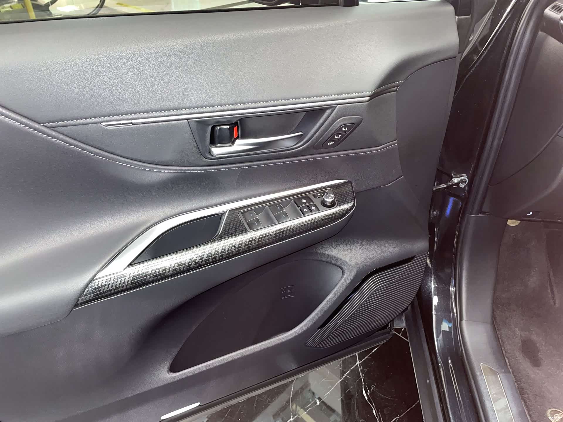 Toyota Venza, 2023 17