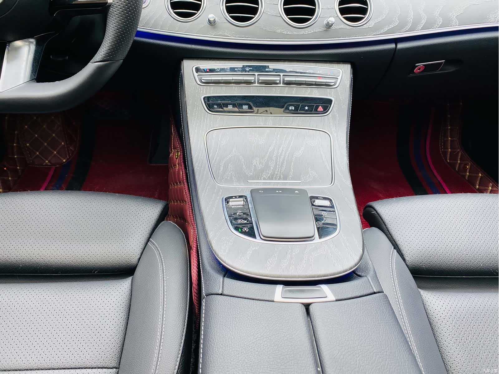 Mercedes-Benz E-Class, 2022 16