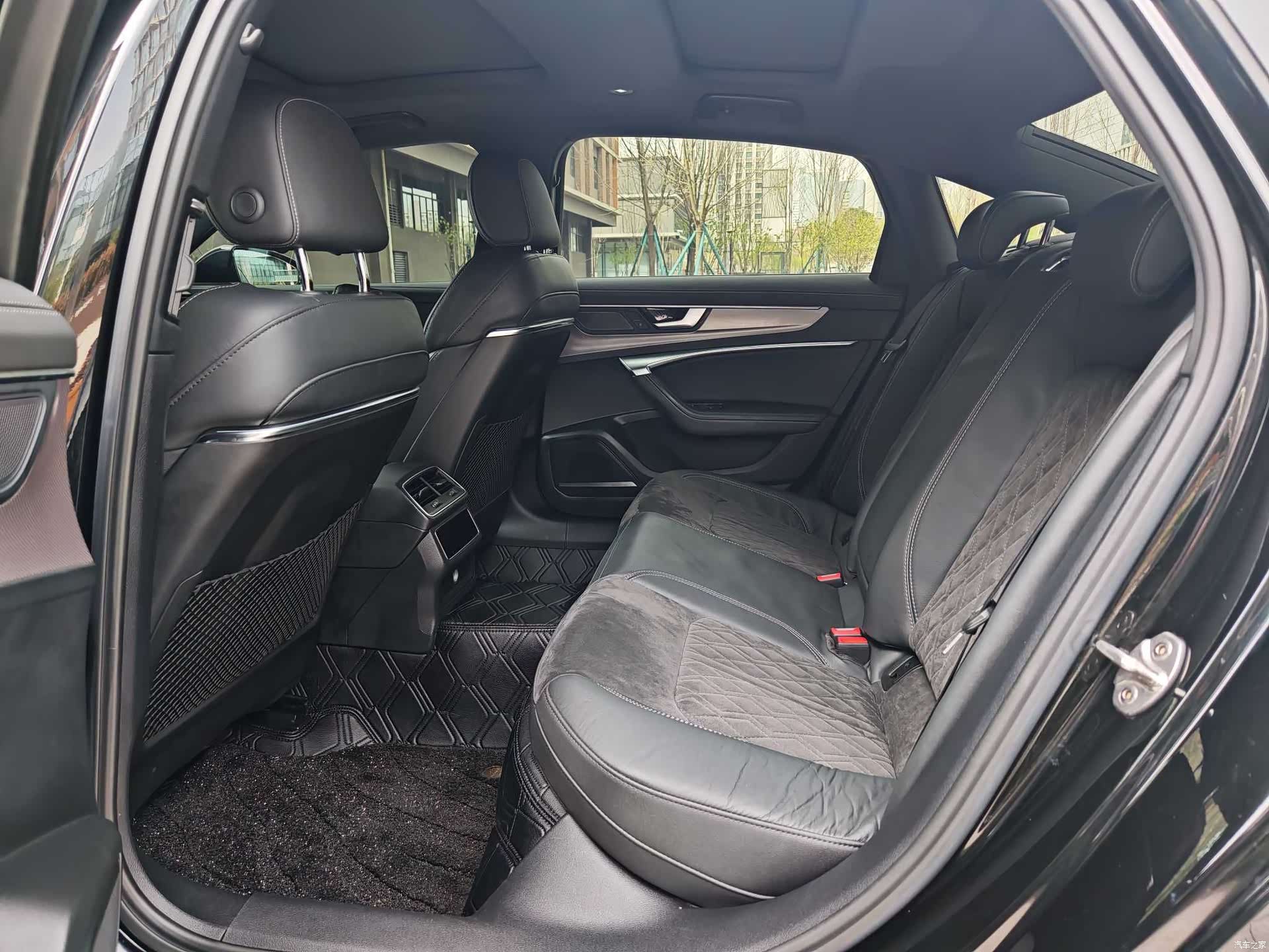 Audi A6L, 2021 3