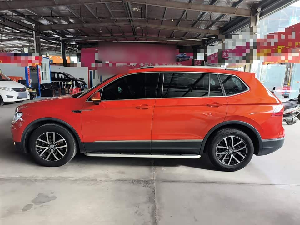 Volkswagen Tiguan L