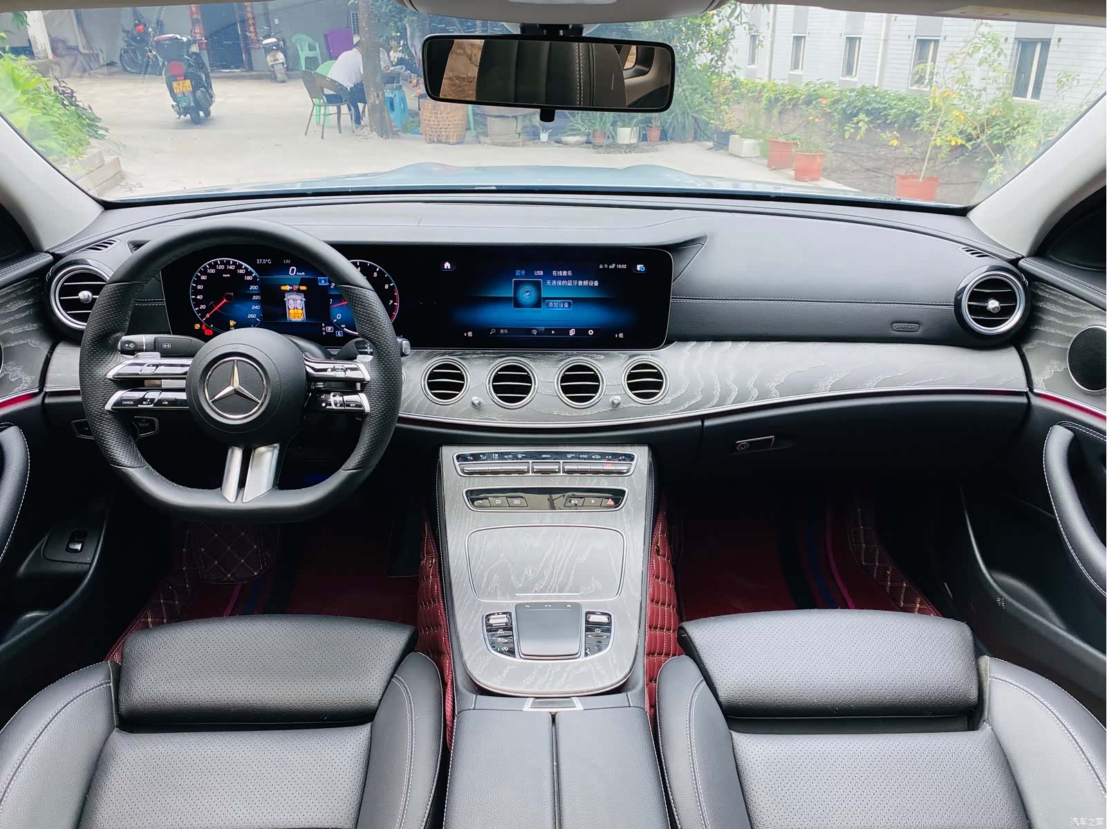 Mercedes-Benz E-Class, 2022 14