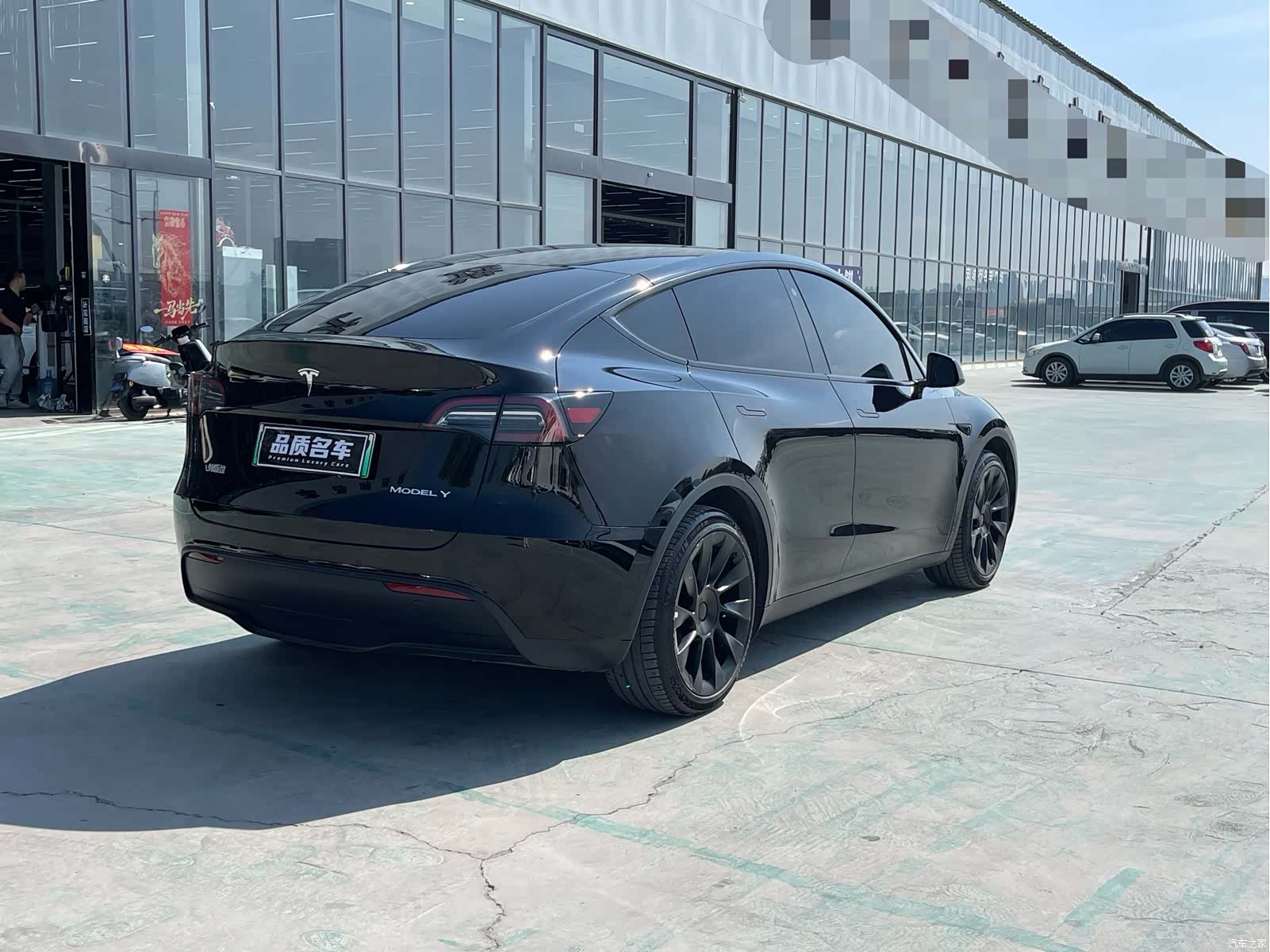 Tesla Model Y, 2022 13