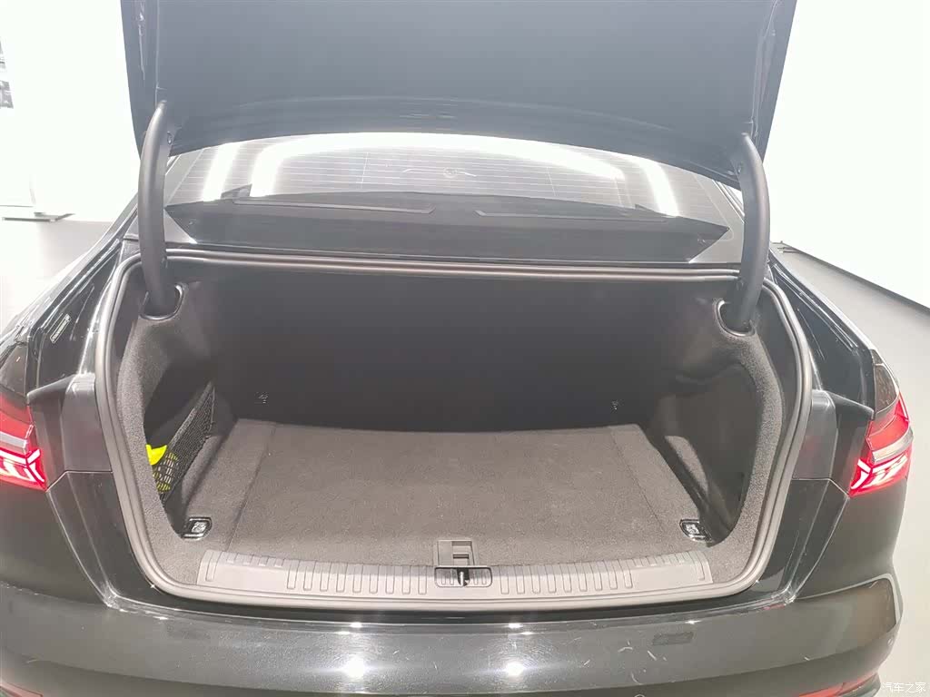 Audi A6L, 2024 9