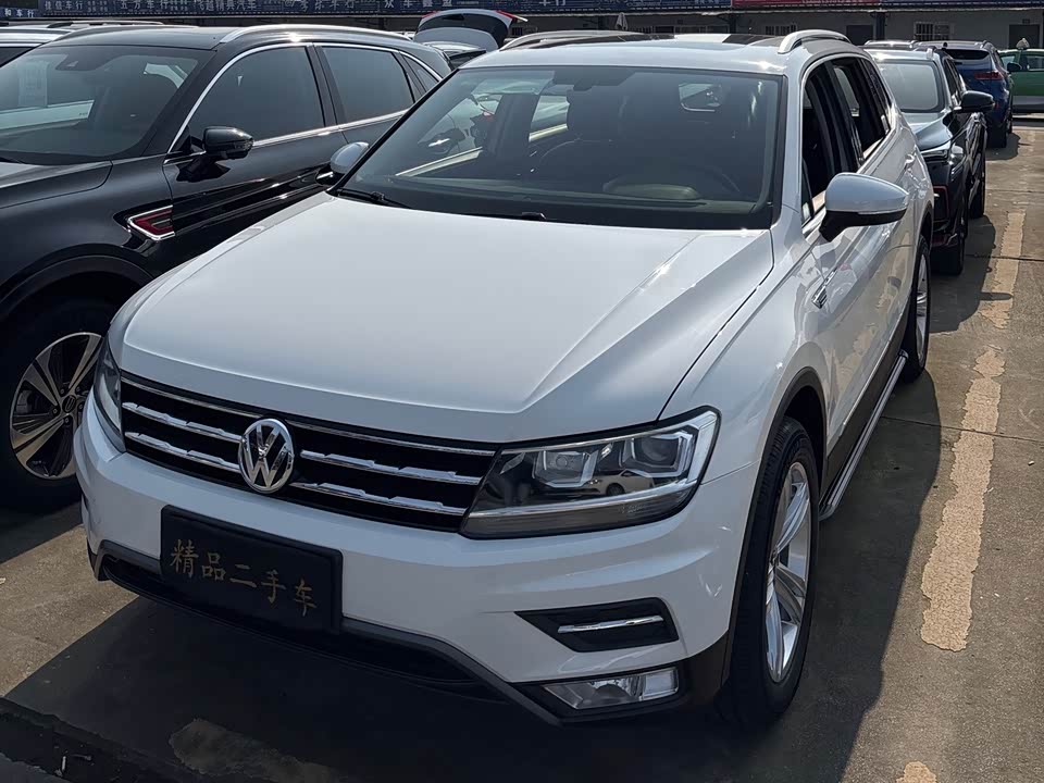 Volkswagen Tiguan L