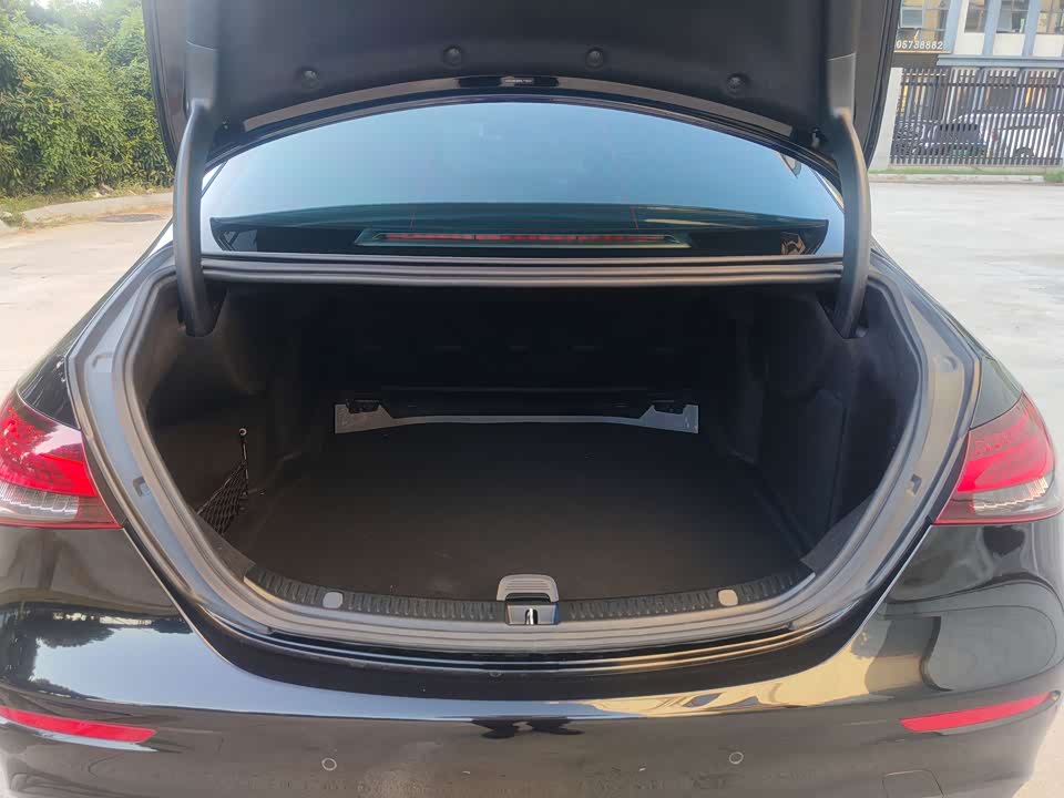 Mercedes-Benz E-class Mercedes-Benz E-class