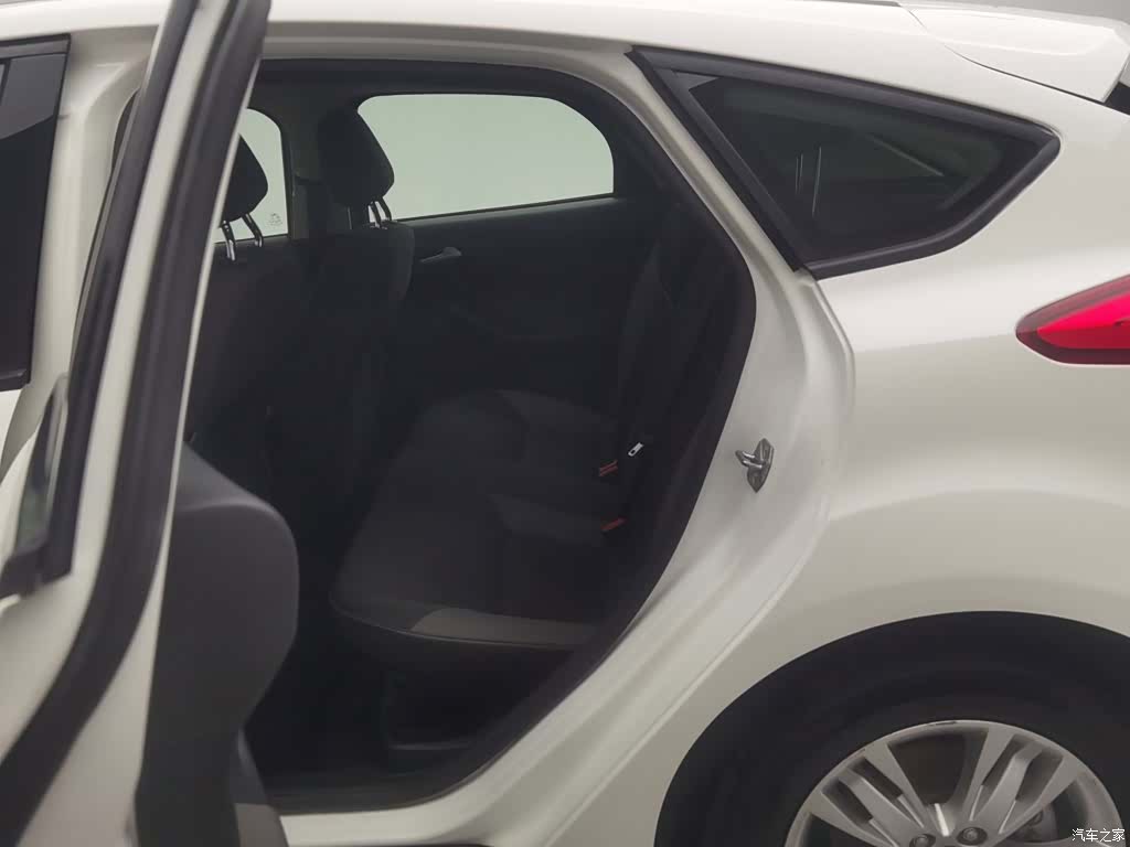 Ford Focus, 2015 15