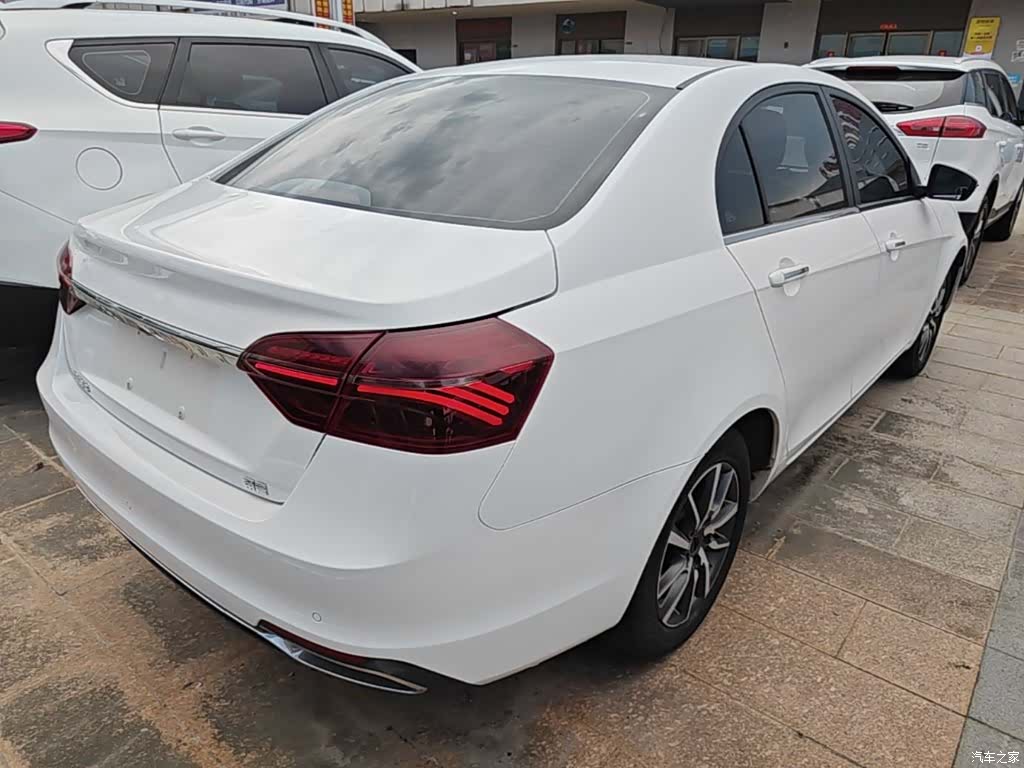 Geely Emgrand, 2021 7