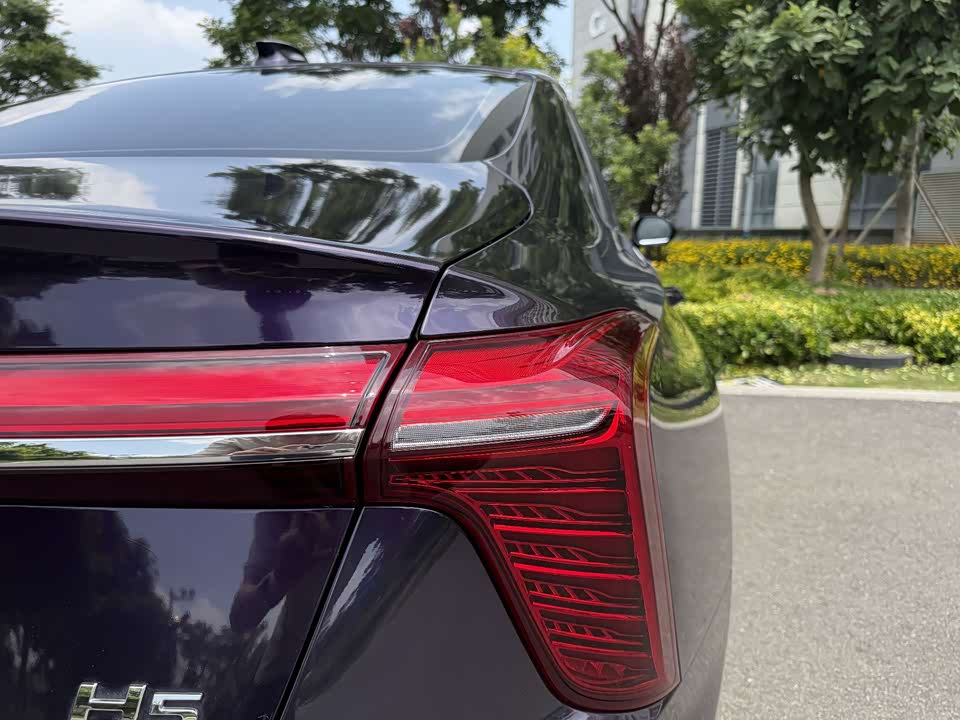 Hongqi H5 Hongqi H5