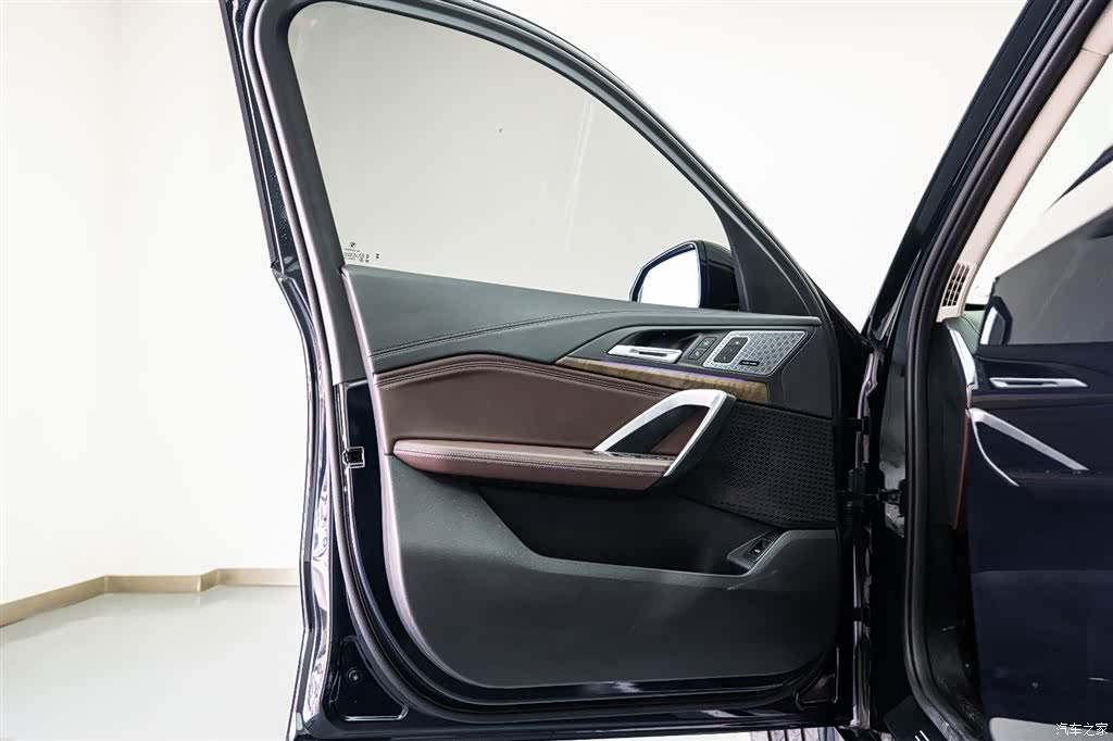 BMW X1, 2025 10