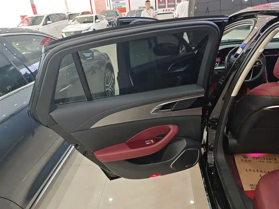Hongqi H5