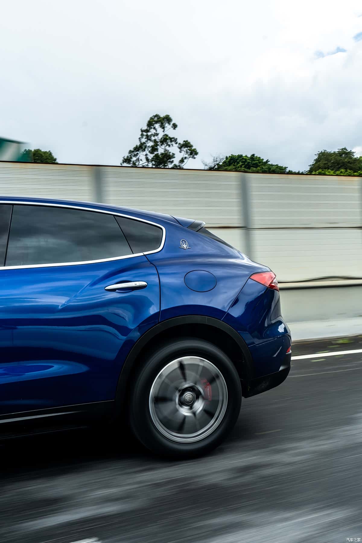 Maserati Levante, 2017 11