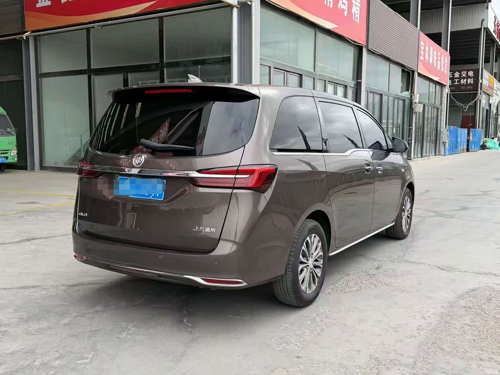 Buick GL8, 2024 4