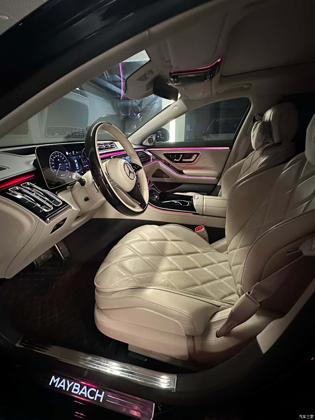 Maybach S-Class, 2023 все фото