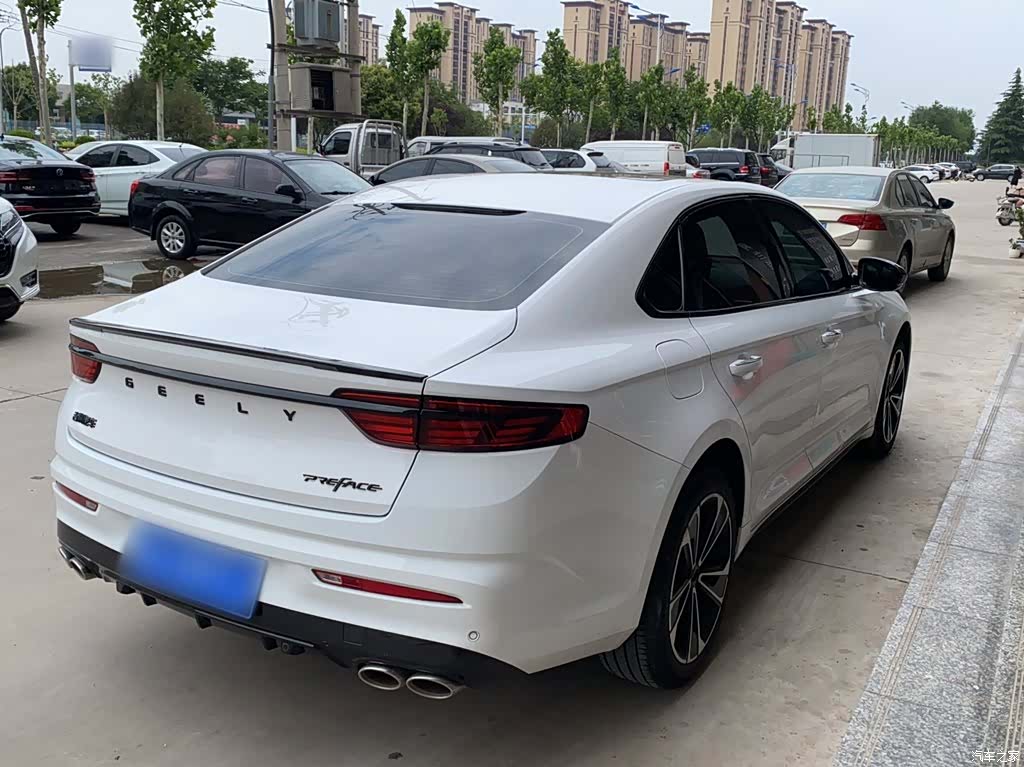 Geely Preface, 2022 10