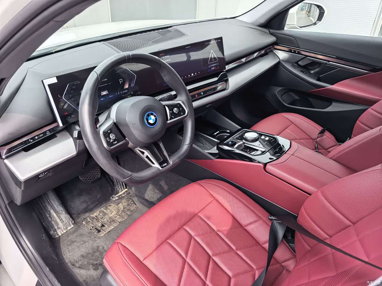 BMW i5, 2025 8