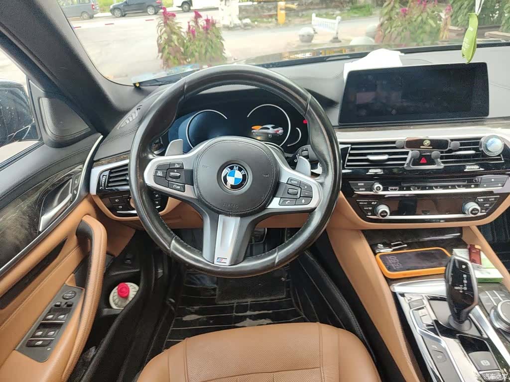 BMW 5 Series, 2018 11